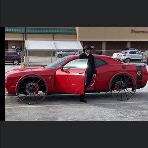 Meet your Posher, Logan